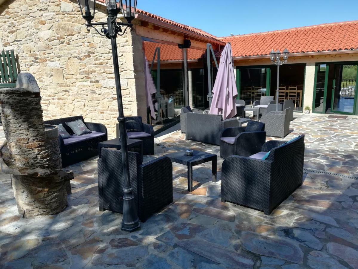 Hosteria Calixtino Palas de Rei Exterior foto